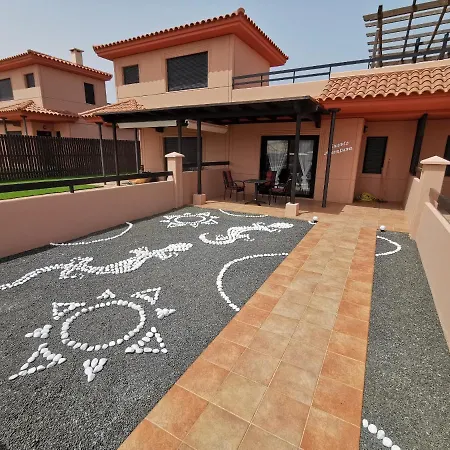 Casa Fuerte Aventura * Lajares